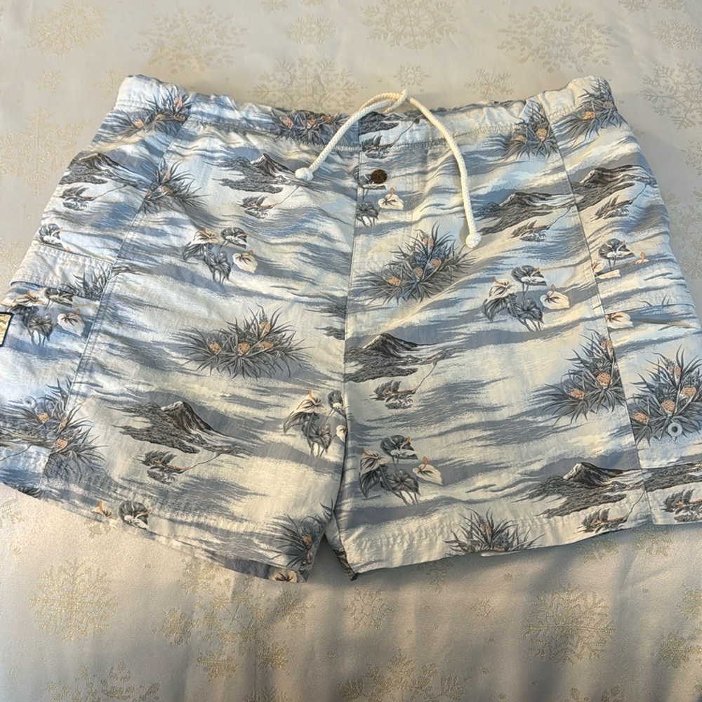 Men’s Tommy Bahama Large swim shorts